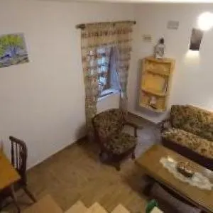 House Focus * Zminj